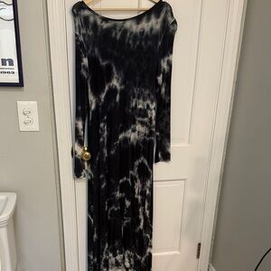 Natural Life Tie-Dye Maxi Dress